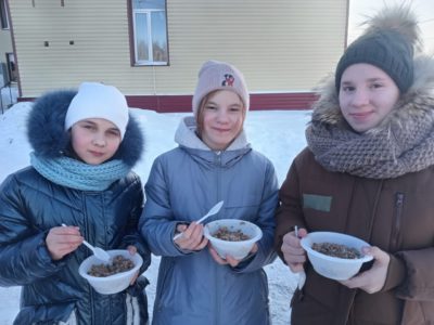 ЕСТЬ ДАТА В СНЕЖНОМ ФЕВРАЛЕ…